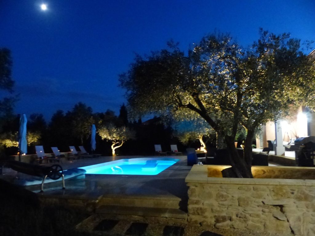 Natura Piscine : piscine avec coque​